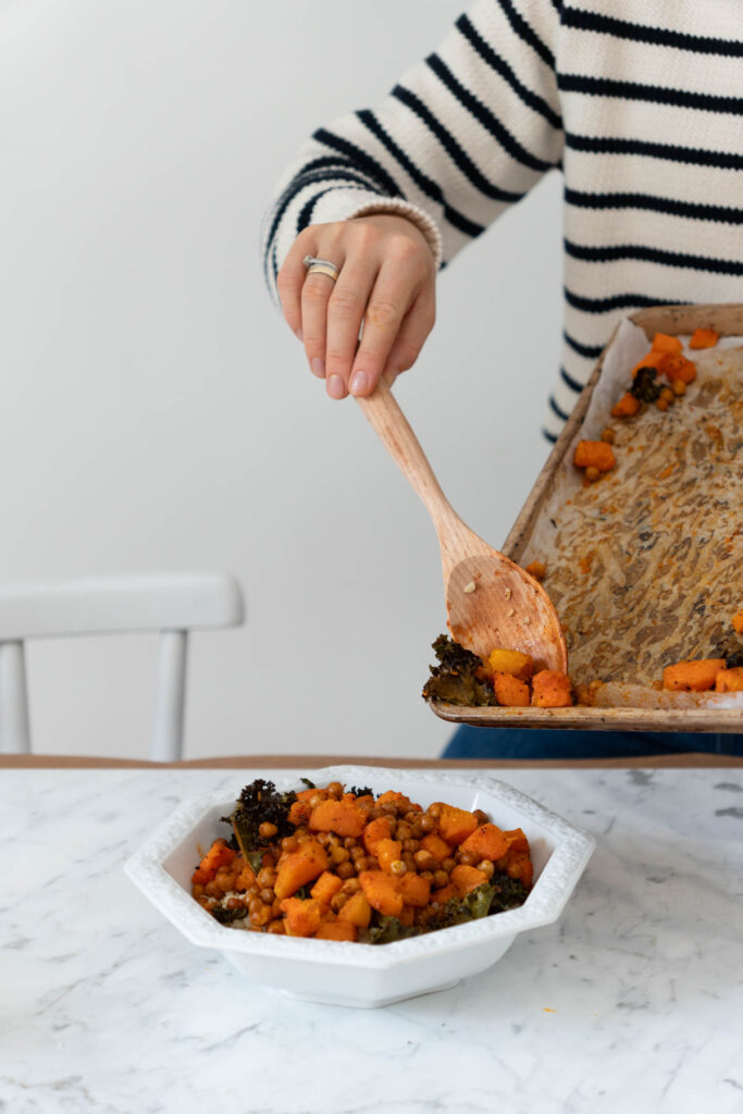 sałatka z pieczoną dynią